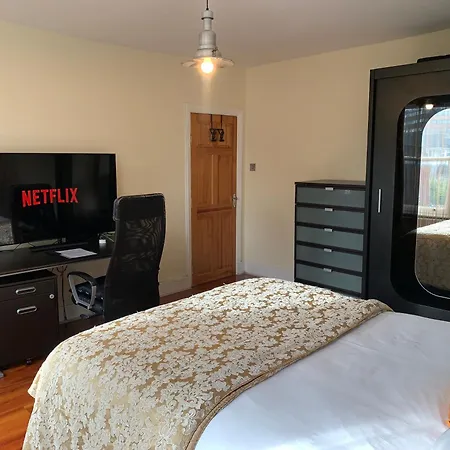 Superbly Furnished Apartment In Central Лондон Номер фото