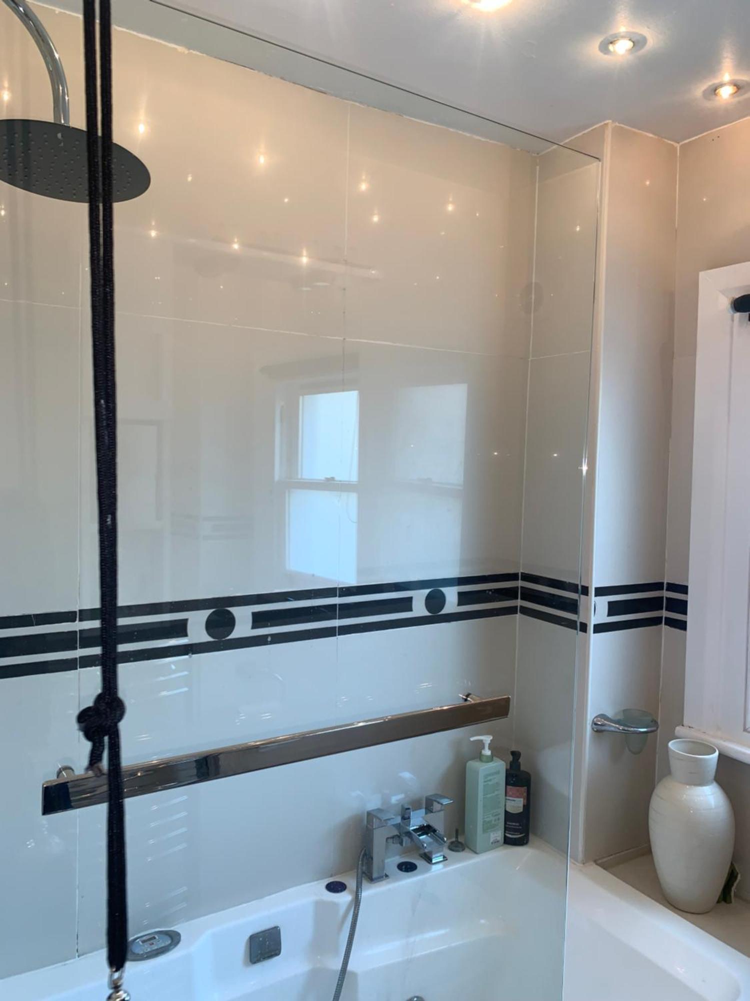 Superbly Furnished In Проживание в семье Лондон